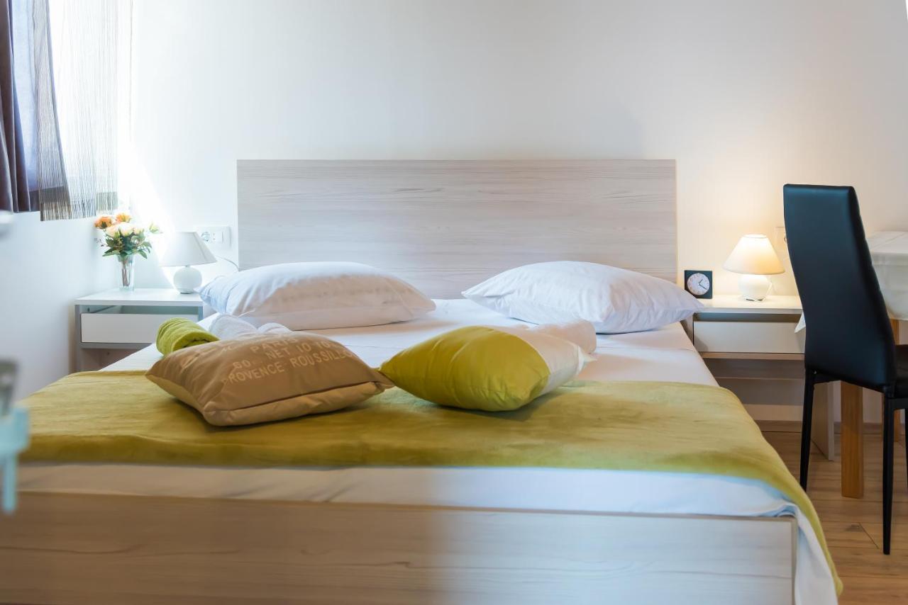 Guesthouse Miranda Np Krka Lozovac Luaran gambar