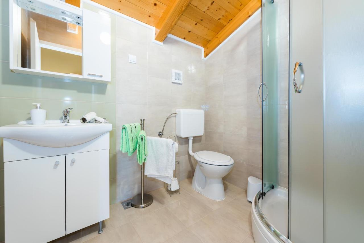 Guesthouse Miranda Np Krka Lozovac Luaran gambar