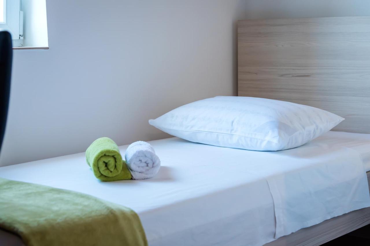 Guesthouse Miranda Np Krka Lozovac Luaran gambar