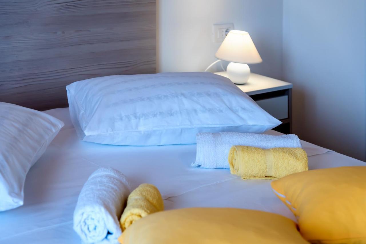 Guesthouse Miranda Np Krka Lozovac Luaran gambar
