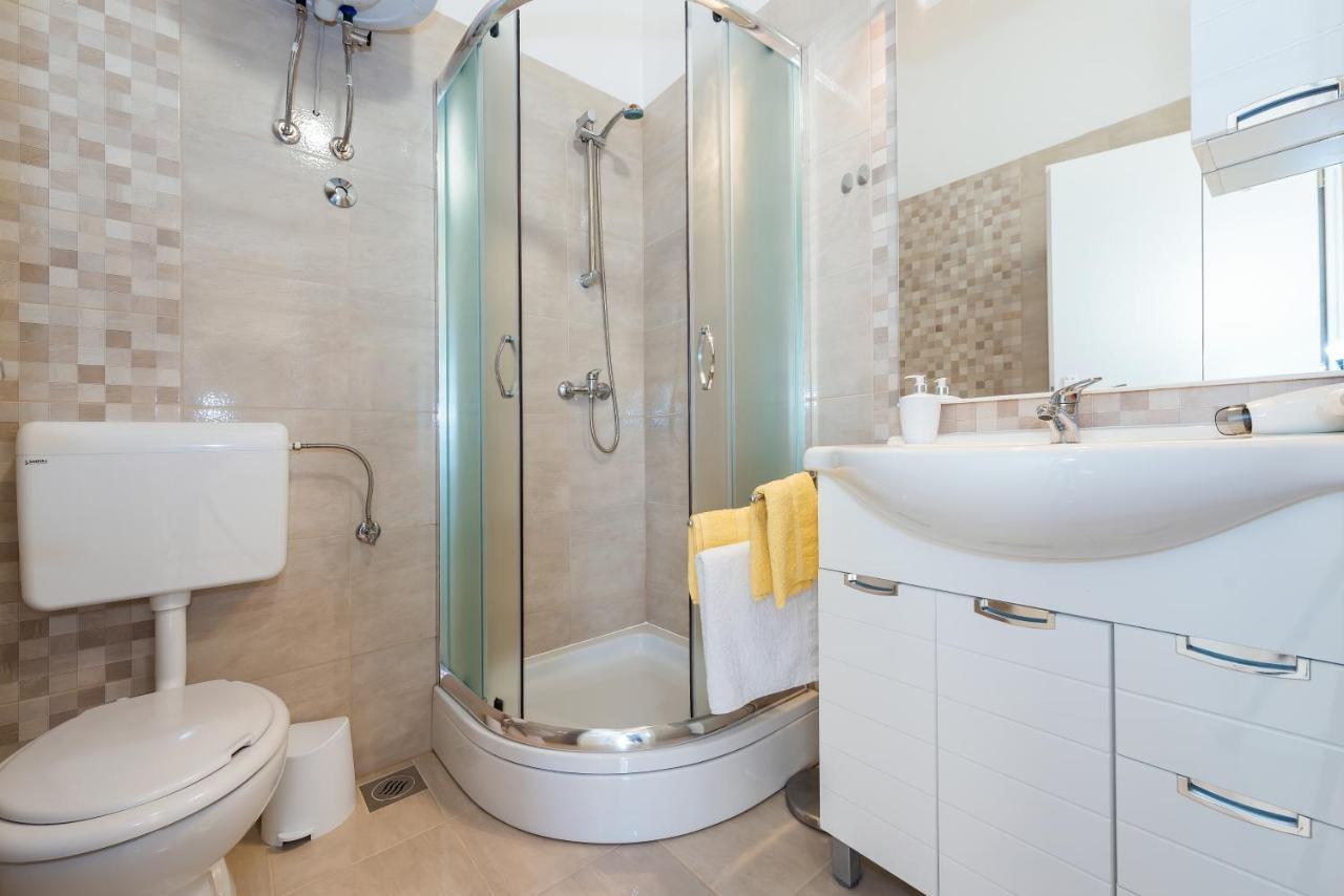 Guesthouse Miranda Np Krka Lozovac Luaran gambar