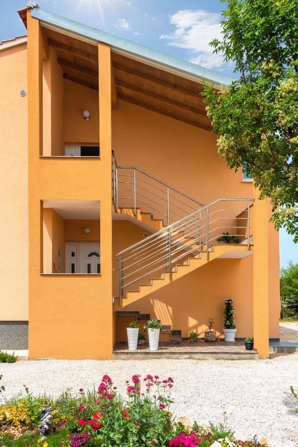 Guesthouse Miranda Np Krka Lozovac Luaran gambar