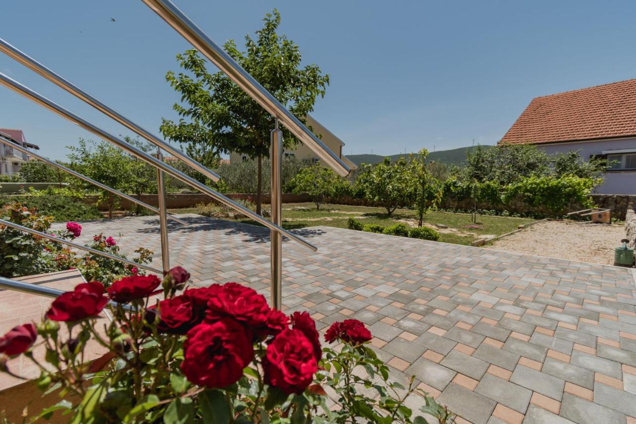 Guesthouse Miranda Np Krka Lozovac Luaran gambar